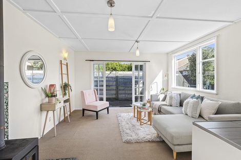 Photo of property in 76 Te Pene Avenue, Titahi Bay, Porirua, 5022