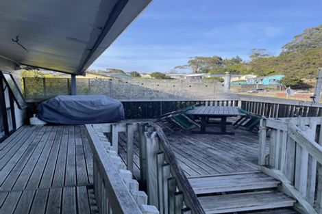 Photo of property in 72 Omapere Street, Whitby, Porirua, 5024