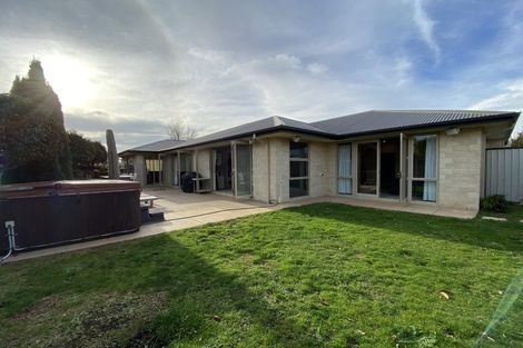 Photo of property in 23 Globe Bay Drive, Templeton, Christchurch, 8042