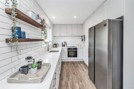 Photo of property in 64a Allin Drive, Waikuku Beach, 7402