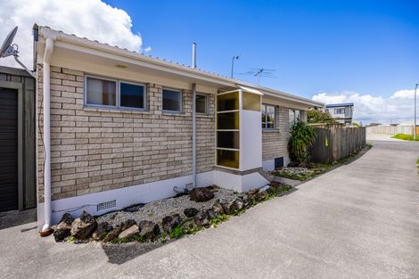Photo of property in 4/3 Corin Avenue, Manurewa, Auckland, 2102