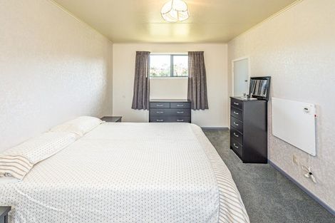 Photo of property in 21 Omori Place, Castlecliff, Whanganui, 4501