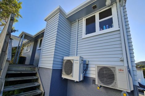Photo of property in 10 York Place, Cannons Creek, Porirua, 5024