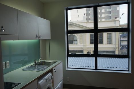 Photo of property in Urbane Apartments, 9/29 Webb Street, Mount Cook, Wellington, 6011