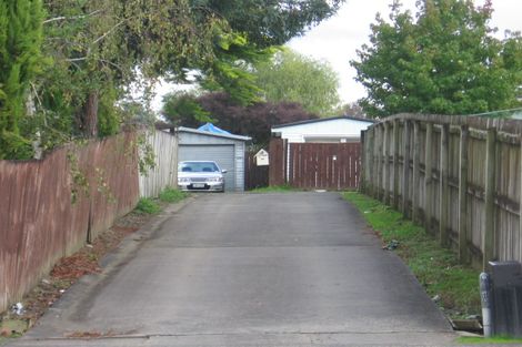Photo of property in 2/161 Bruce Mclaren Road, Henderson, Auckland, 0612