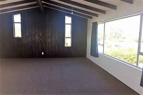 Photo of property in 42 Fern Drive, Halswell, Christchurch, 8025