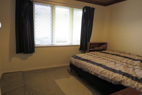 Photo of property in 20 Bridge Avenue, Te Atatu South, Auckland, 0610