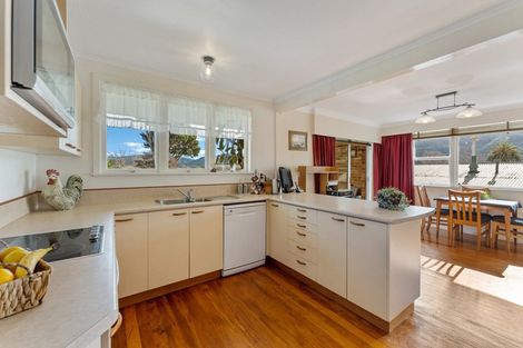 Photo of property in 6 Arnot Avenue, Clouston Park, Upper Hutt, 5018