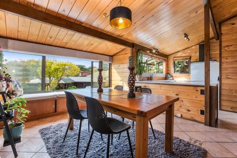 Photo of property in 30 Observatory Close, Whitby, Porirua, 5024