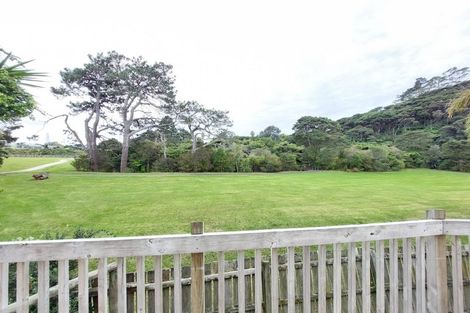Photo of property in 8 Lowtherhurst Road, Massey, Auckland, 0614