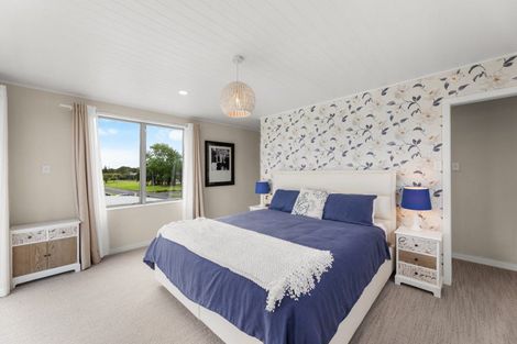 Photo of property in 147a Torkar Road, Clarks Beach, 2122