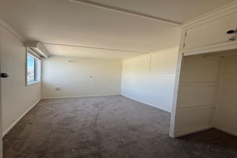 Photo of property in 141 Centreway Road, Orewa, 0931