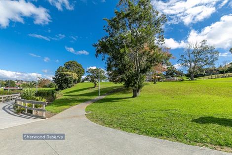 Photo of property in 55 Glencoe Road, Browns Bay, Auckland, 0630