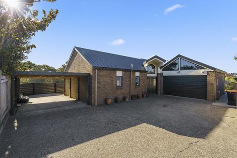 Photo of property in 4 Jasmine Place, Fitzherbert, Palmerston North, 4410