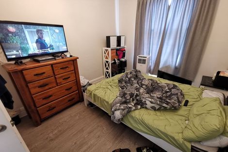 Photo of property in 33 Rata Street, New Lynn, Auckland, 0600