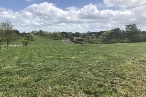 Photo of property in 52 Ewing Road, Tuakau, 2694