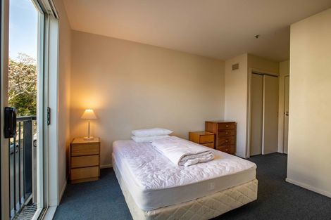 Photo of property in 103 Webb Street, Mount Cook, Wellington, 6011