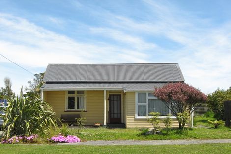 Photo of property in 2 Queen Street, Westport, 7825