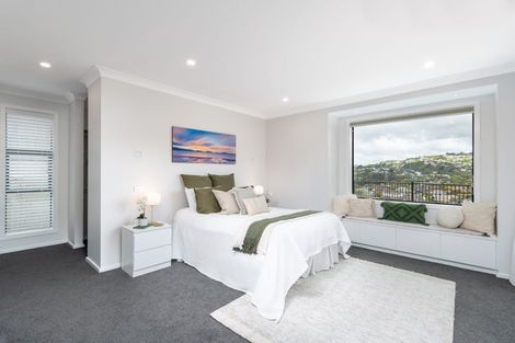 Photo of property in 54 Farnworth Terrace, Glenside, Wellington, 6037