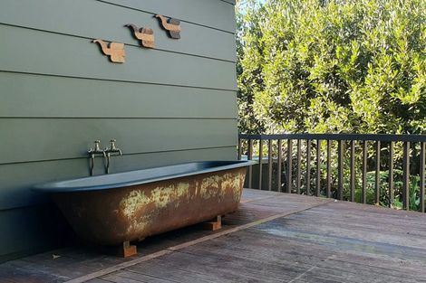 Photo of property in 15 Milton Terrace, Hospital Hill, Napier, 4110