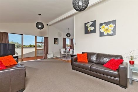 Photo of property in 4 Intrepid Place, Torbay, Auckland, 0630