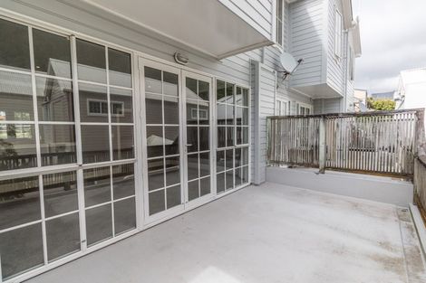 Photo of property in 156 Tinakori Road, Thorndon, Wellington, 6011