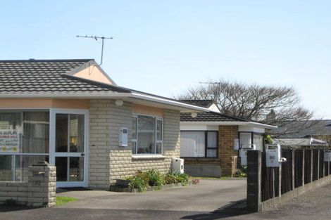 Photo of property in 32 Tukapa Street, Westown, New Plymouth, 4310