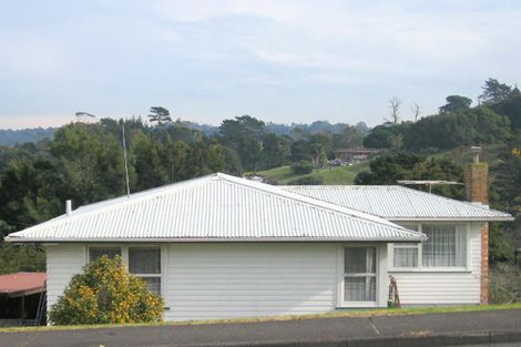 Photo of property in 194 Don Buck Road, Massey, Auckland, 0614