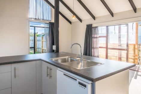 Photo of property in 180a Cornfoot Street, Castlecliff, Whanganui, 4501
