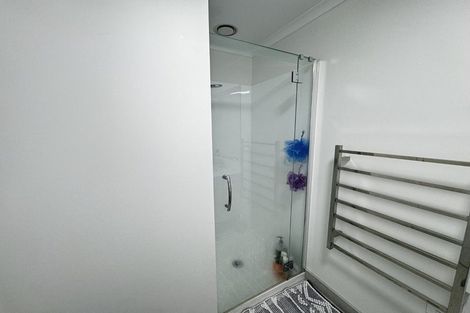 Photo of property in 22 Manarini Road, Westgate, Auckland, 0614