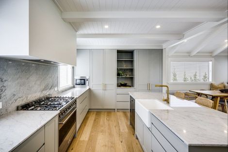 Photo of property in 12 Taruna Place, Havelock North, 4130