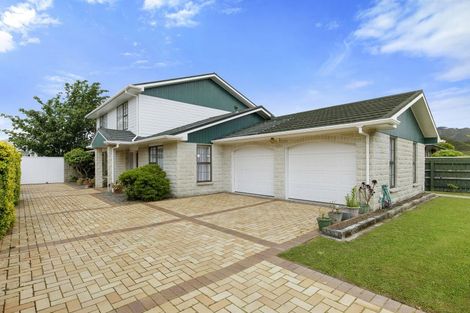 Photo of property in 32 De Menech Grove, Avalon, Lower Hutt, 5011