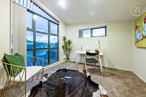 Photo of property in 147 Keri Vista Rise, Papakura, 2110