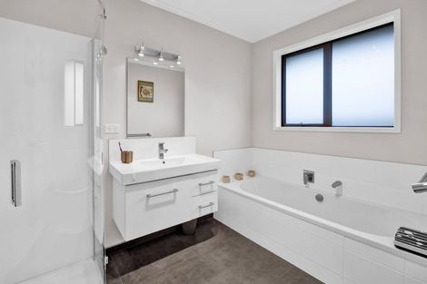 Photo of property in 12 Mercade Close, Stratford, 4332