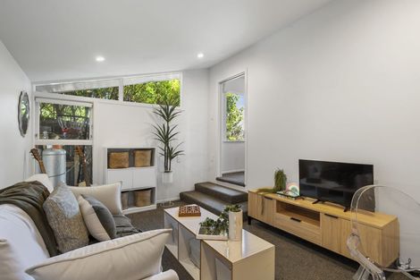 Photo of property in 7 Berne Place, Birkenhead, Auckland, 0626