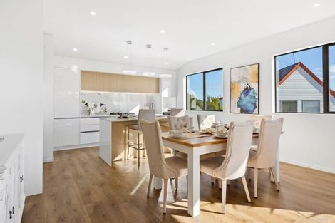 Photo of property in 142b Luckens Road, West Harbour, Auckland, 0618