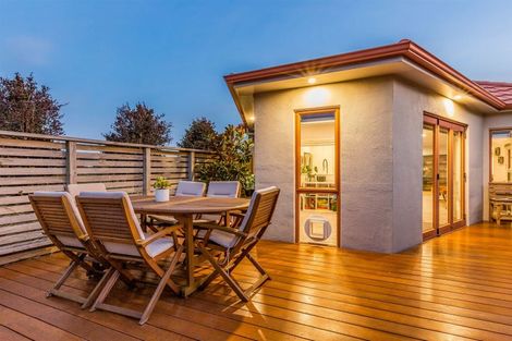 Photo of property in 2 Navigation Drive, Whitby, Porirua, 5024