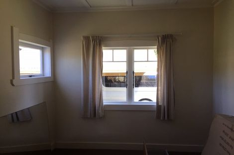 Photo of property in 35 Clayburn Road, Glen Eden, Auckland, 0602