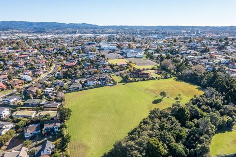Photo of property in 6 Milwaukee Place, Glendene, Auckland, 0602