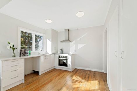Photo of property in 48 Spence Road, Henderson, Auckland, 0612