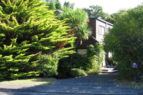 Photo of property in 1/5 Flavia Close, Torbay, Auckland, 0630