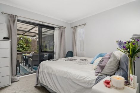 Photo of property in 11 Lakeview Quay, Pyes Pa, Tauranga, 3112