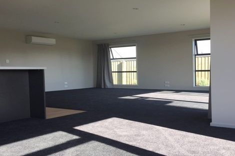 Photo of property in 6 Pimlico Place, Rangiora, 7400