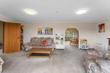 Photo of property in 14 Kempton Place, Richmond Heights, Taupo, 3330