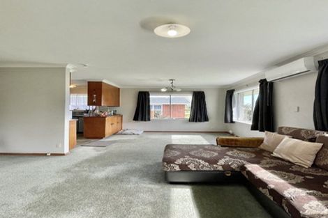 Photo of property in 58f1- Oregon Drive, Maoribank, Upper Hutt, 5018