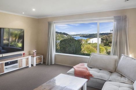 Photo of property in 15 Matheson Road, Red Beach, 0932