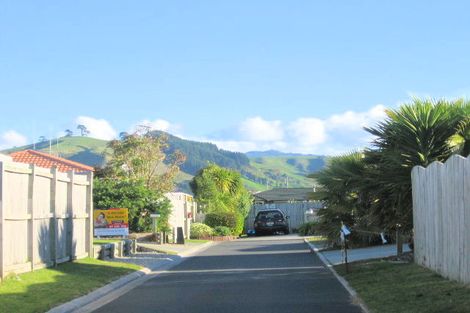 Photo of property in 10 Lamia Grove, Papamoa Beach, Papamoa, 3118