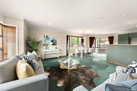 Photo of property in 63 Mt Lebanon Crescent, The Gardens, Auckland, 2105