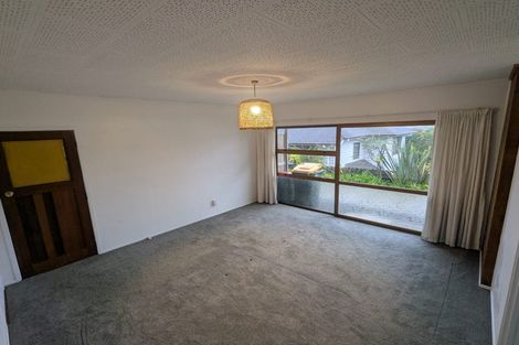 Photo of property in 1/46 Lyons Avenue, Murrays Bay, Auckland, 0630