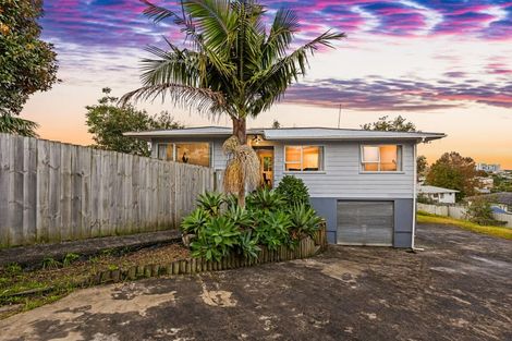 Photo of property in 18 Solar Road, Glen Eden, Auckland, 0602